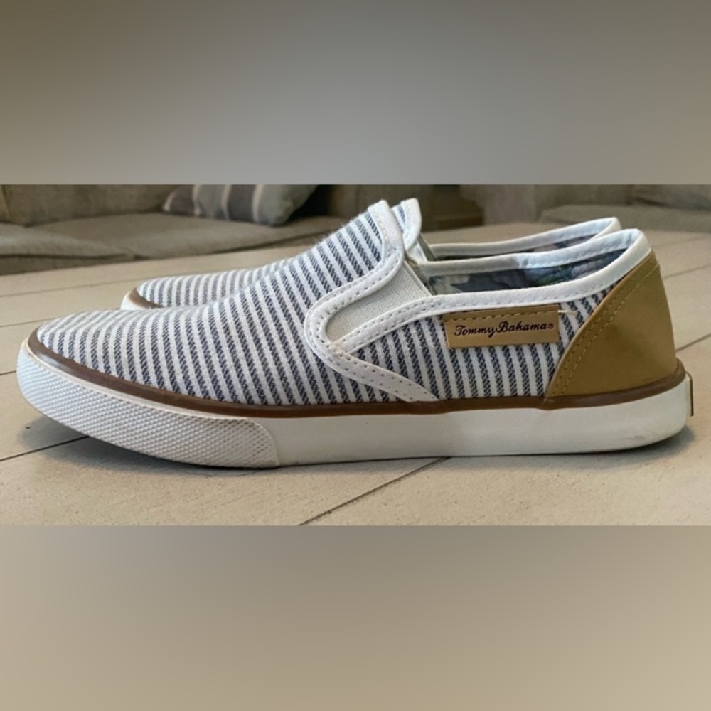 Tommy Bahama Women's Blue and Tan Striped Flats